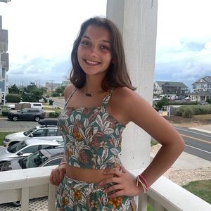 Meet your Posher, Reese